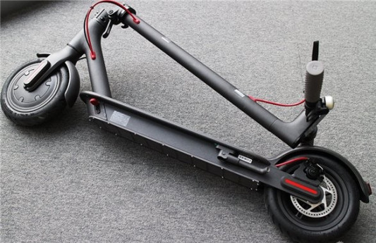 Электросамокат Xiaomi Mijia Electric Scooter M365 (Европейская версия) черный